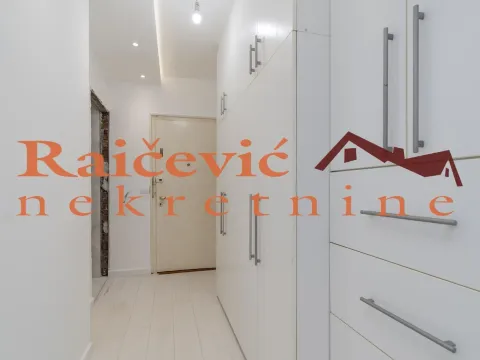 Sale, two bedroom apartment, 60m², Stari Grad, Beograd - image 5