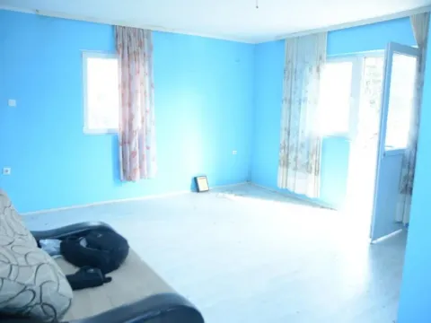 Prodaja, kuća, 210m², Padinska Skela, Palilula Sve Podlokacije - image 13