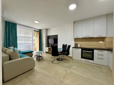 Prodaja, jednosoban stan, 45m², Bečići, Budva - image 2