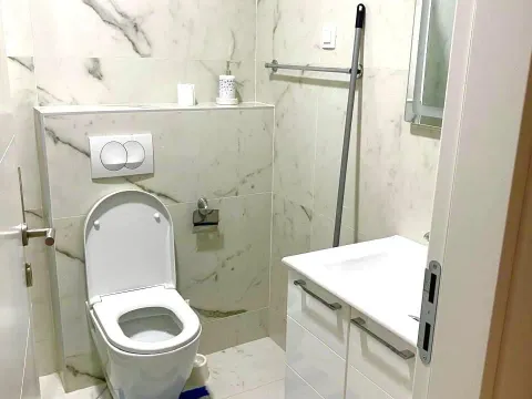 Prodaja, jednosoban stan, 46m², Centar, Bar - image 9