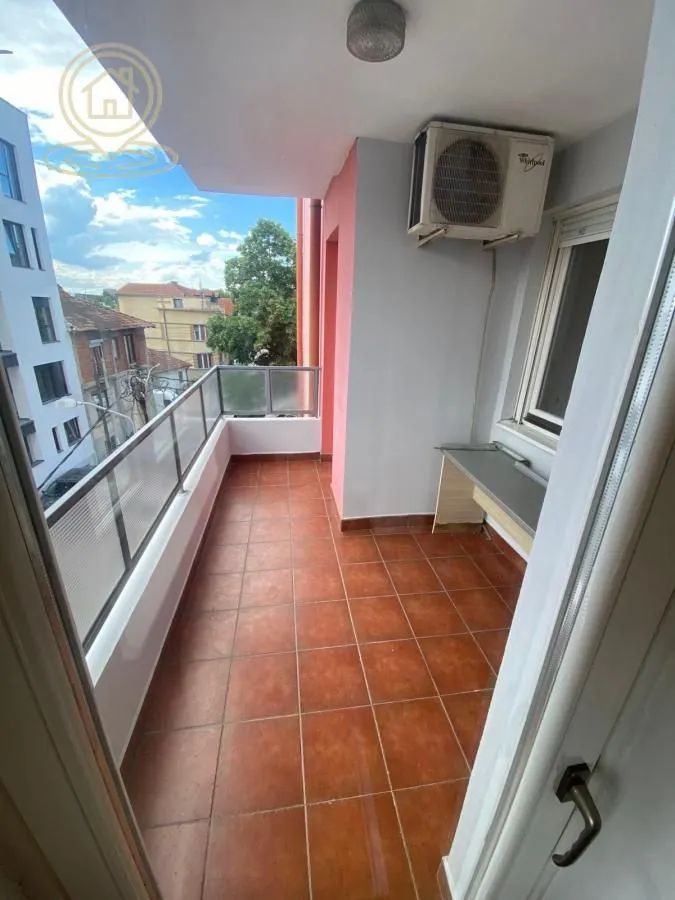 Izdavanje, trosoban stan, 73m², Medijana, Niš