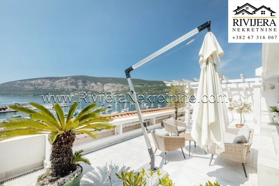 Prodaja, trosoban stan, 244m², Centar, Herceg Novi