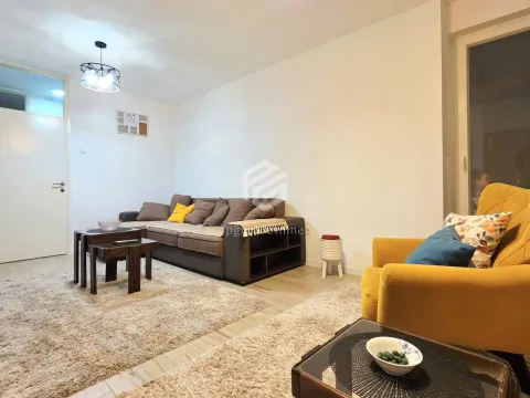 Izdavanje, dvosoban stan, 100m², Preko Morače, Podgorica - image 3