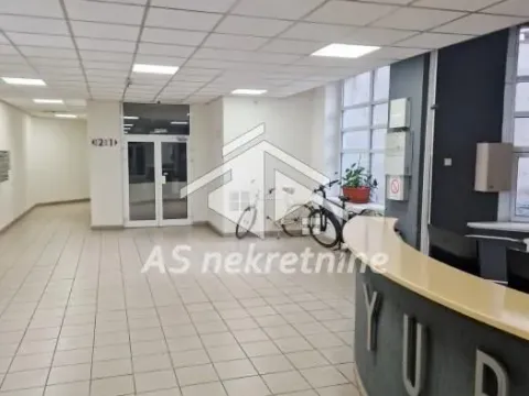 Izdavanje, četvorosoban stan, 126m², Novi Beograd Sve Podlokacije, Beograd - image 21