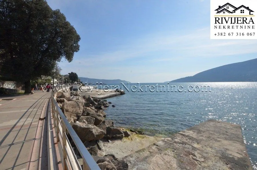 Prodaja, jednosoban stan, 53m², Centar, Herceg Novi
