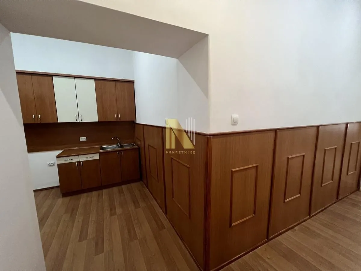 Rent, office space, 50m², Centar, Novi Sad