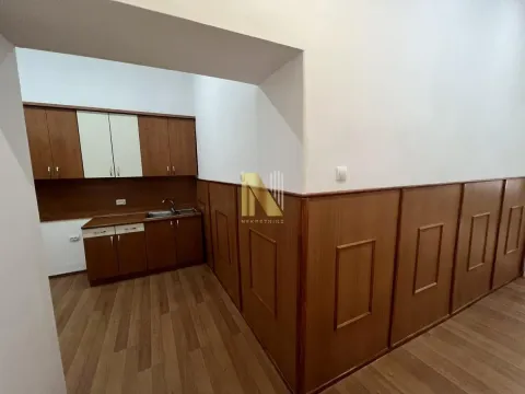 Izdavanje, poslovni prostor, 50m², Centar, Novi Sad - image 4