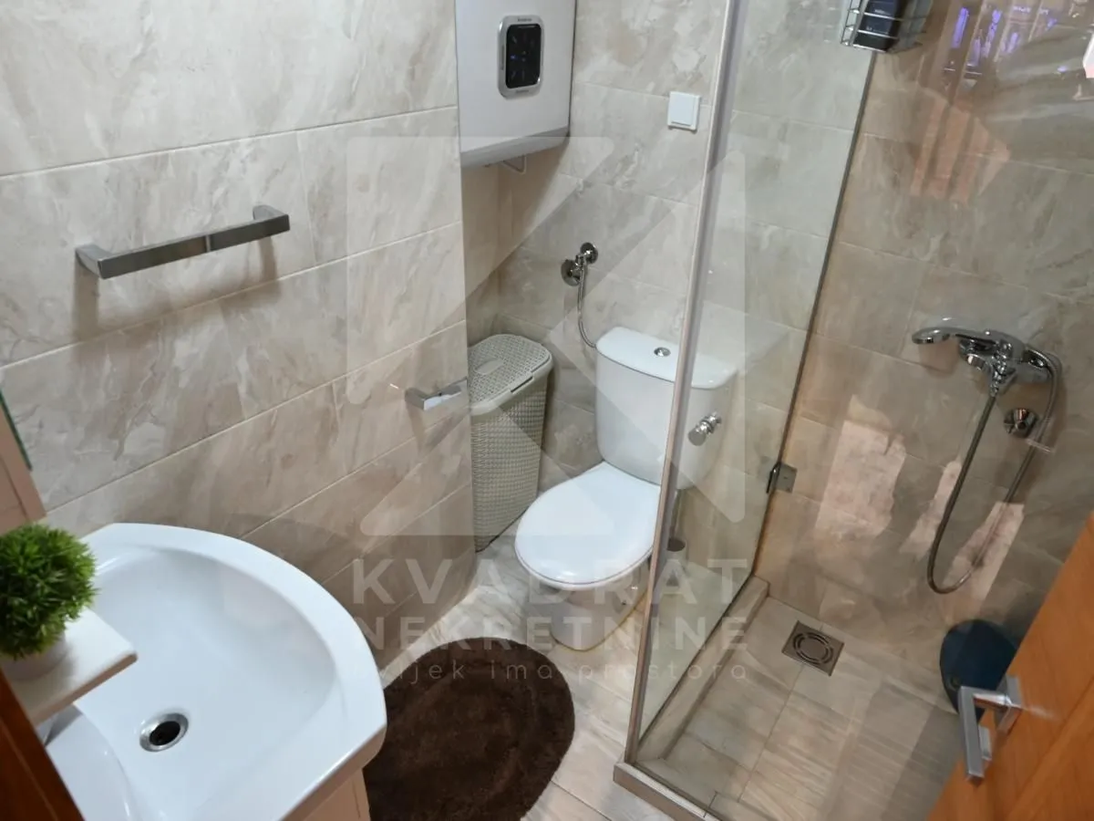 Prodaja, četvorosoban stan, 153m², Zabjelo, Podgorica