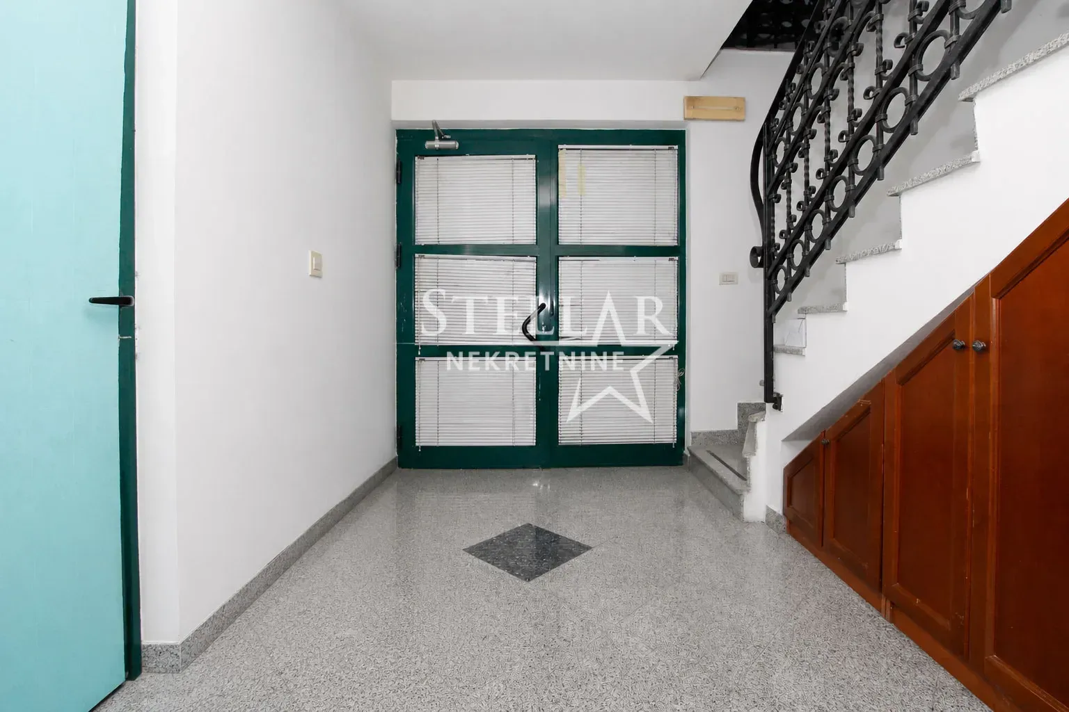 Rent, office space, 53m², Pobrežje, Podgorica