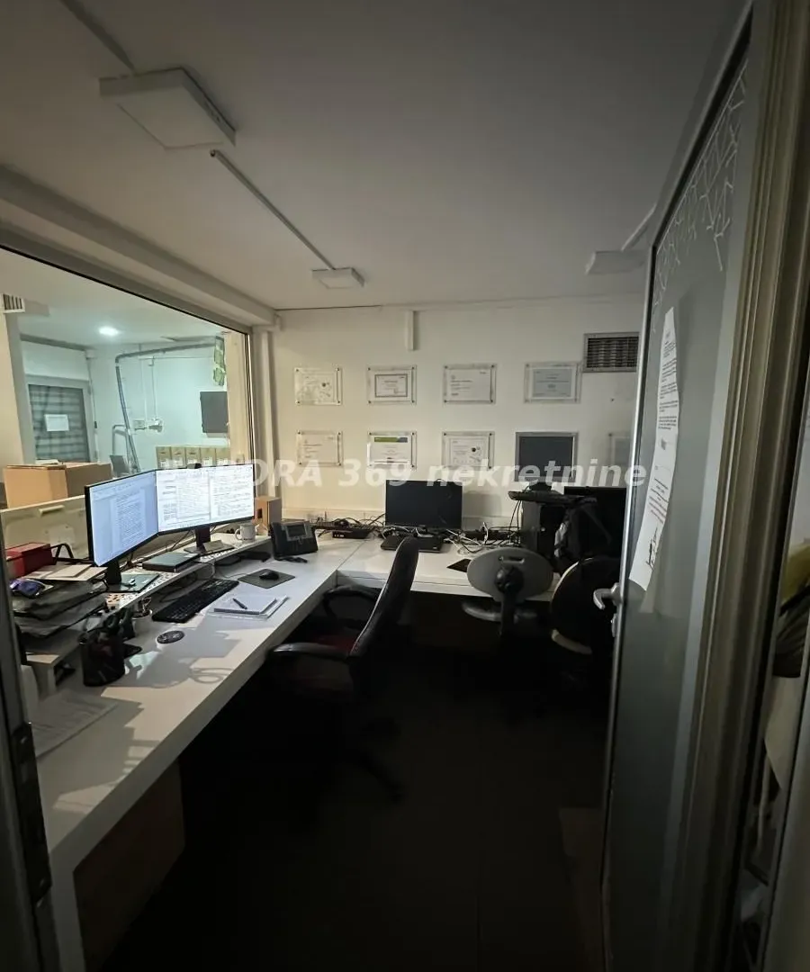Sale, office space, 274m², Grbavica, Novi Sad Sve Podlokacije