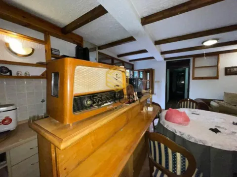 Izdavanje, kuća, 300m², Masline, Podgorica - image 4