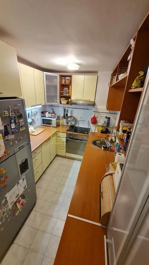 Prodaja, dvosoban stan, 80m², Momišići, Podgorica