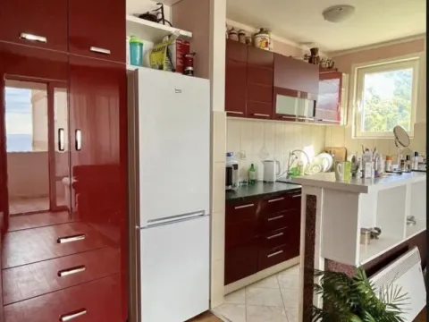 Prodaja, dvosoban stan, 70m², Petrovac, Budva - image 2