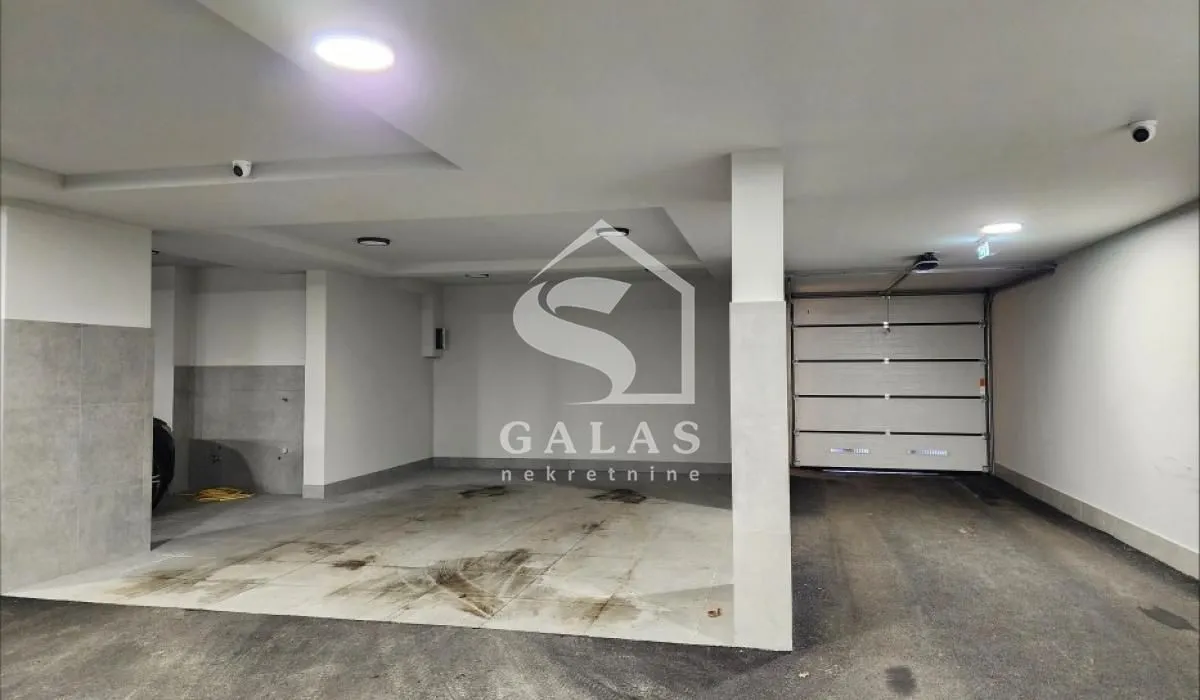Prodaja, četvorosoban stan, 132m², Autokomanda, Voždovac Sve Podlokacije
