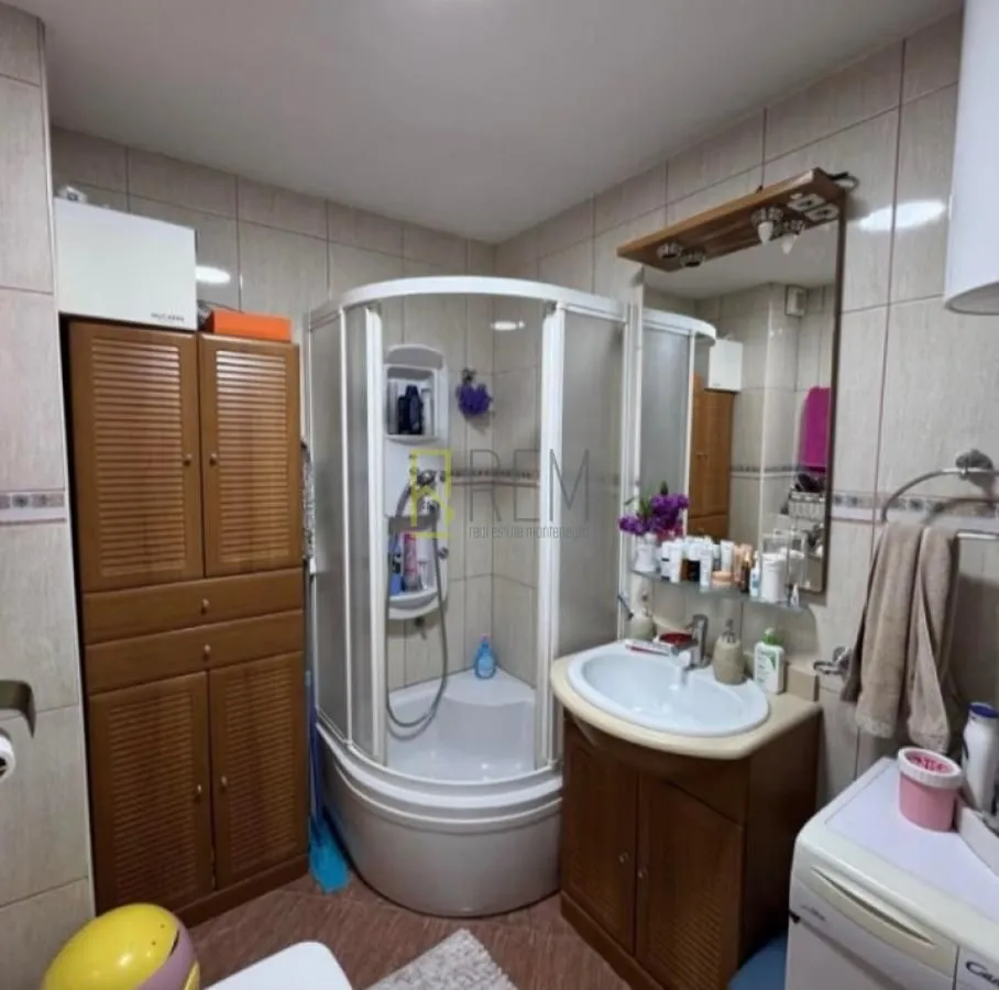 Prodaja, trosoban stan, 109m², Momišići, Podgorica