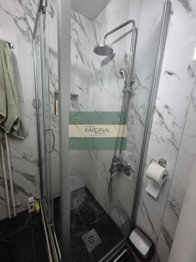 Prodaja, trosoban stan, 73m², Centar, Jagodina