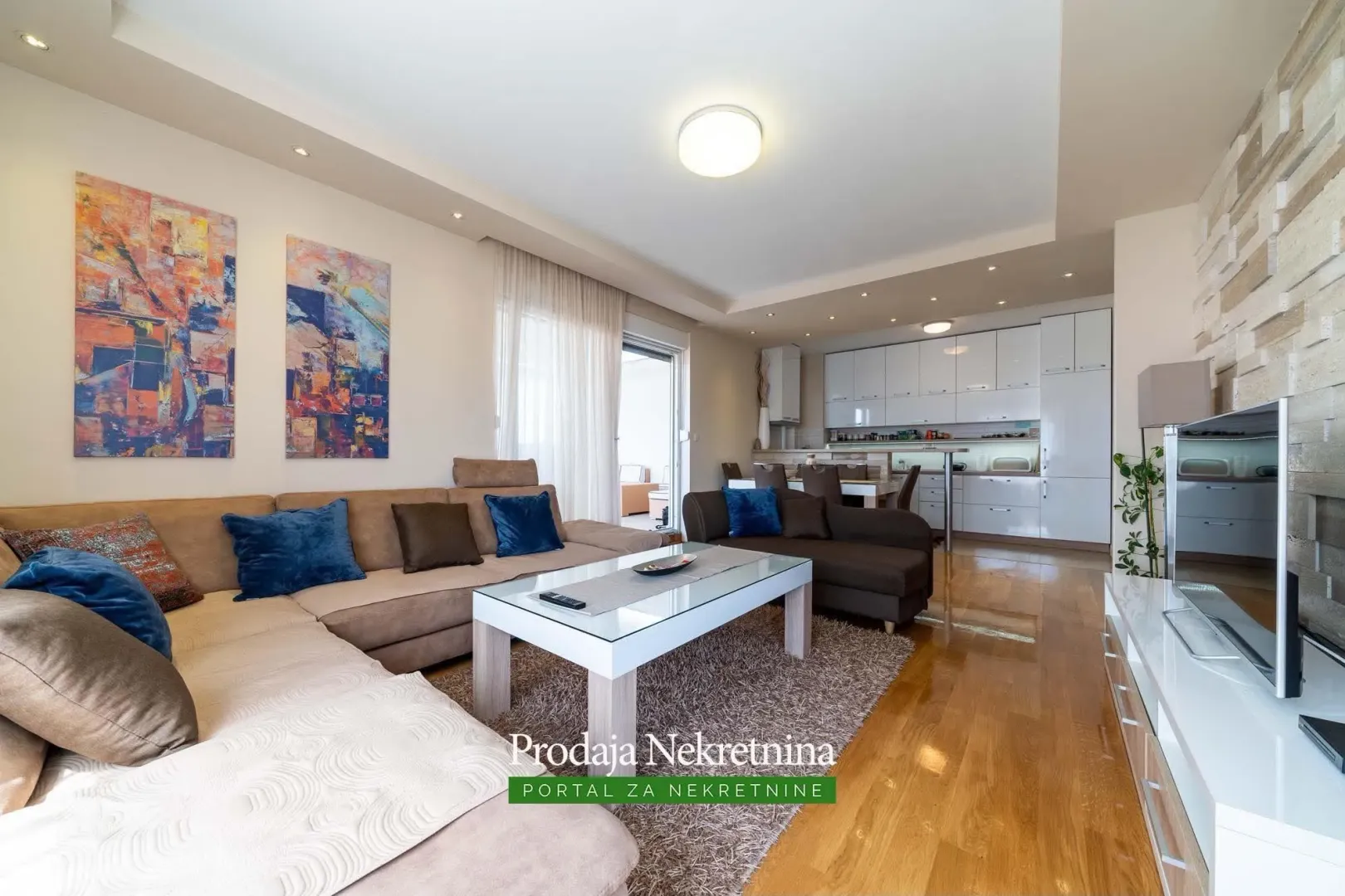 Rent, two bedroom apartment, 130m², Centar, Bar
