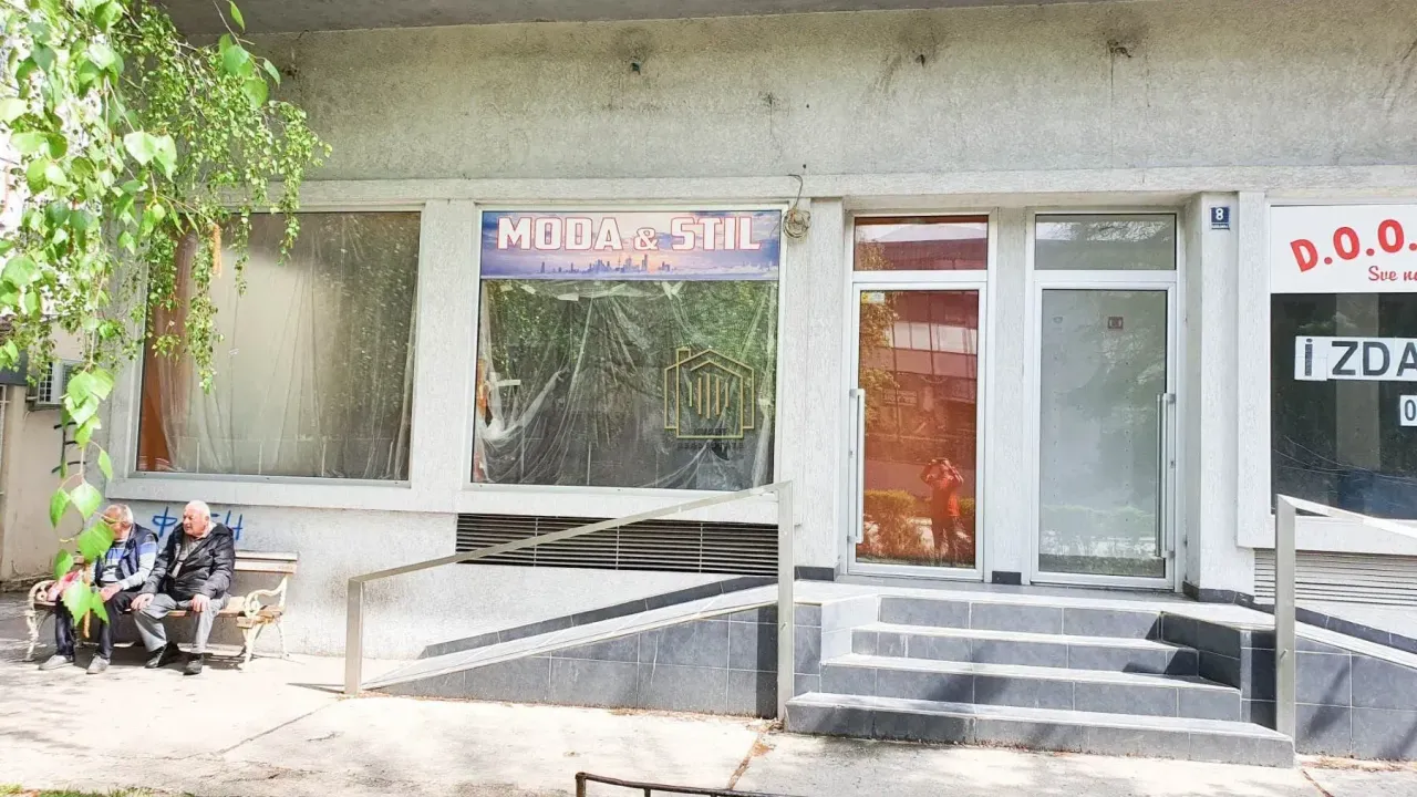 Izdavanje, poslovni prostor, 95m², Centar, Nikšić