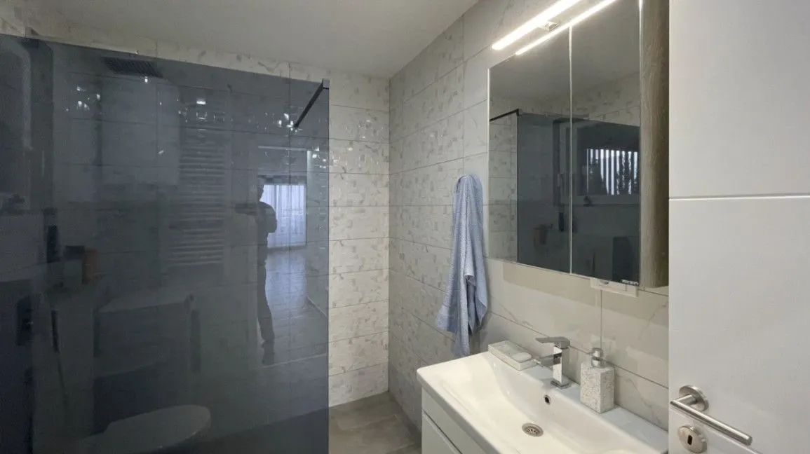 Prodaja, trosoban stan, 103m², Loznica, Srbija