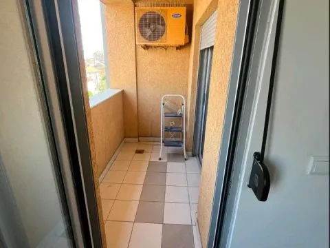 Izdavanje, jednosoban stan, 51m², Stari Aerodrom, Podgorica - image 4