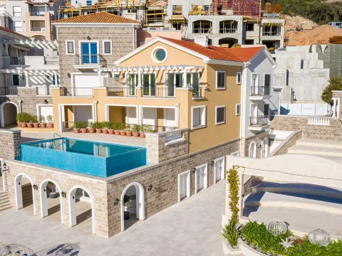 Prodaja, jednosoban stan, 74m², Luštica Bay, Tivat - image 2