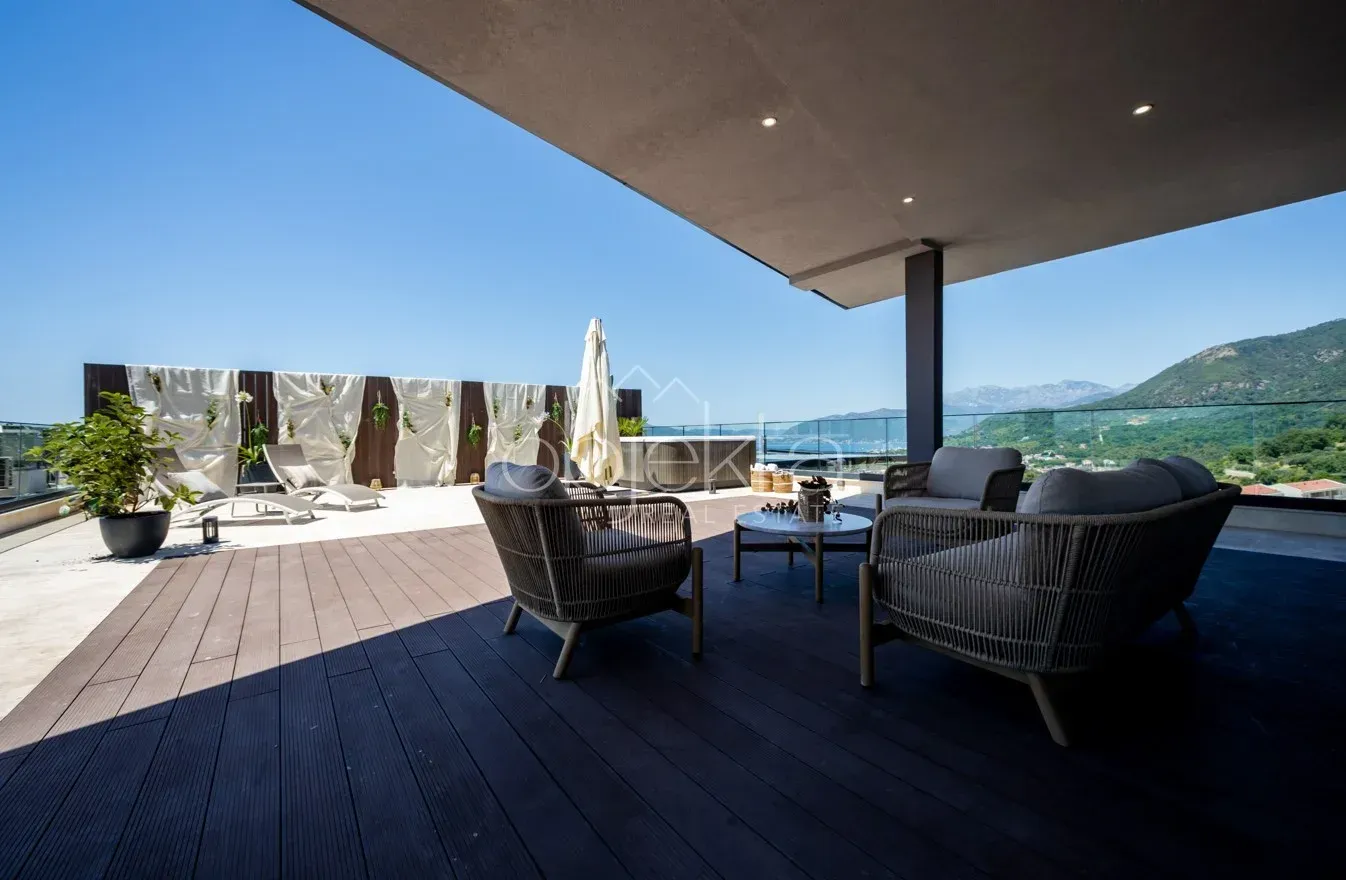 Rent, apartment, 117m², Tivat, Crna Gora