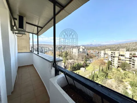 Prodaja, jednosoban stan, 40m², Blok 5, Podgorica - image 11