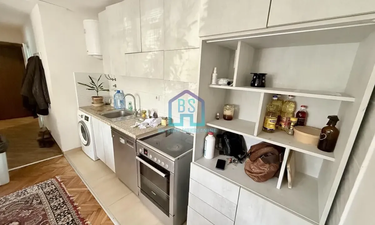 Prodaja, dvosoban stan, 45m², Detelinara, Novi Sad Sve Podlokacije