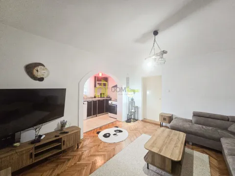 Izdavanje, dvosoban stan, 90m², Zagorič, Podgorica - image 11