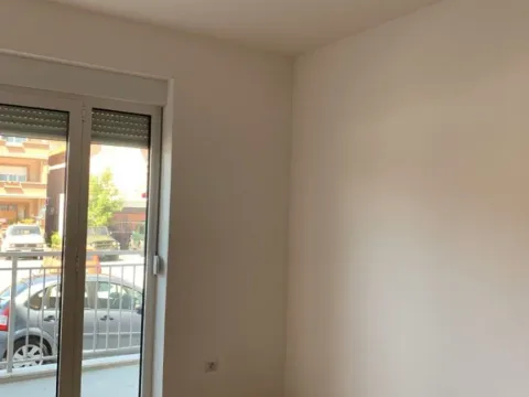 Izdavanje, jednosoban stan, 49m², Stari Aerodrom, Podgorica - image 5