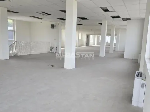 Rent, office space, 600m², Žarkovo, Beograd - image 3