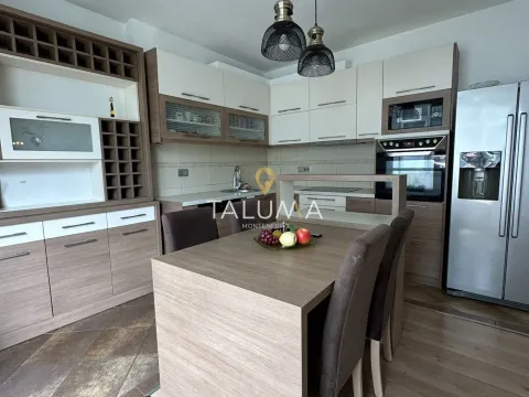Rent, one bedroom apartment, 54m², Preko Morače, Podgorica - image 12