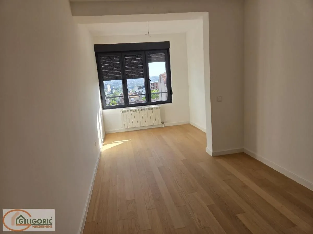 Sale, three bedroom apartment, 95m², Cvetkova Pijaca, Zvezdara Sve Podlokacije