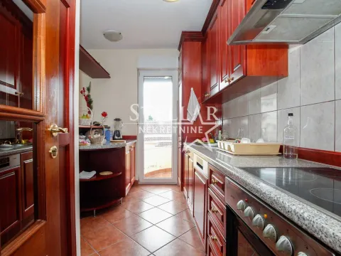 Rent, two bedroom apartment, 80m², Stari Aerodrom, Podgorica - image 7