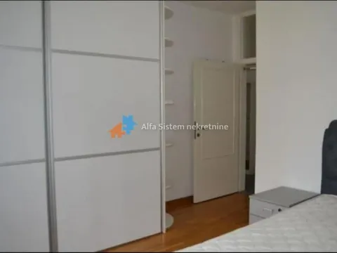 Rent, four bedroom apartment, 135m², Savski Venac, Beograd - image 9