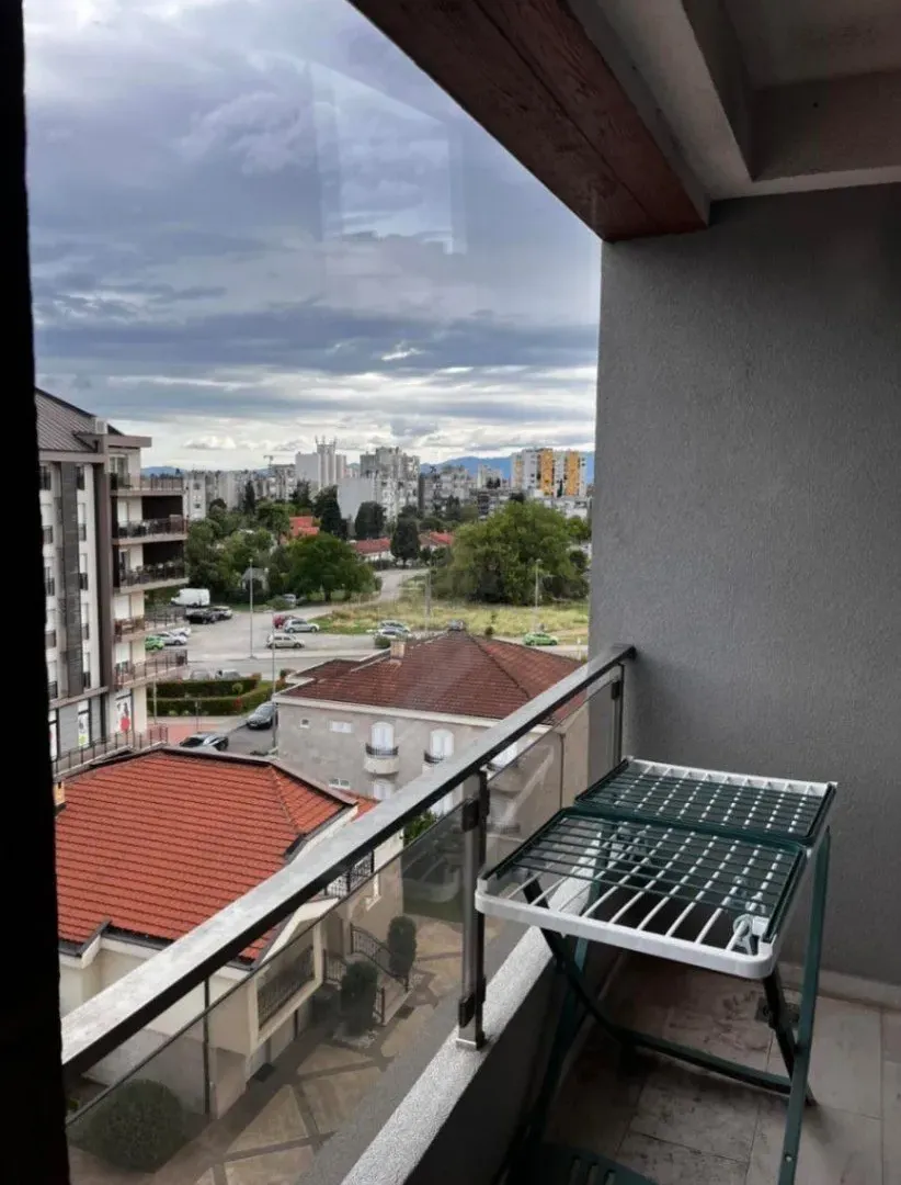 Izdavanje, jednosoban stan, 45m², Ljubović, Podgorica