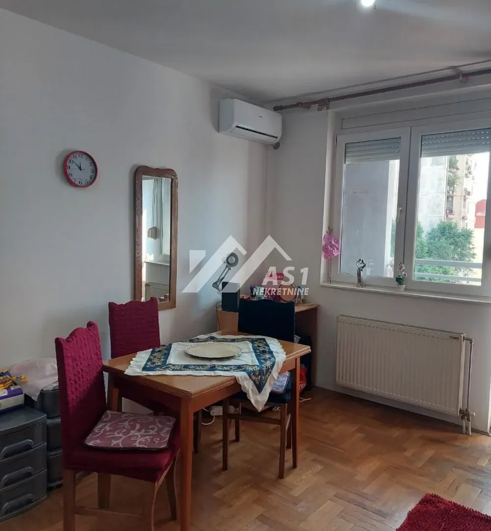 Izdavanje, stan, 25m², Grbavica, Novi Sad Sve Podlokacije