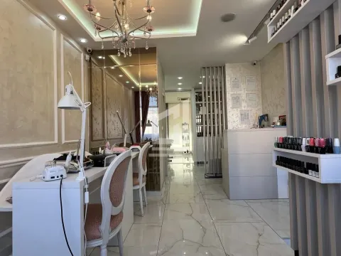 Prodaja, poslovni prostor, 41m², Dalmatinska ulica, Podgorica - image 1