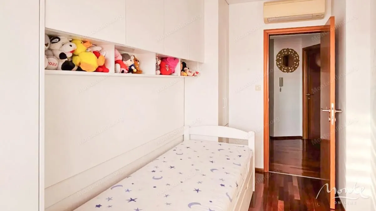 Prodaja, dvosoban stan, 56m², Stari Aerodrom, Podgorica