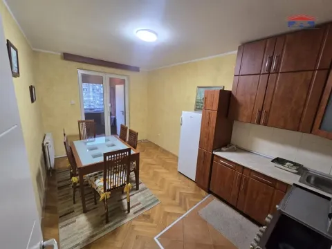 Izdavanje, četvorosoban stan, 105m², Rotkvarija, Novi Sad Sve Podlokacije - image 4