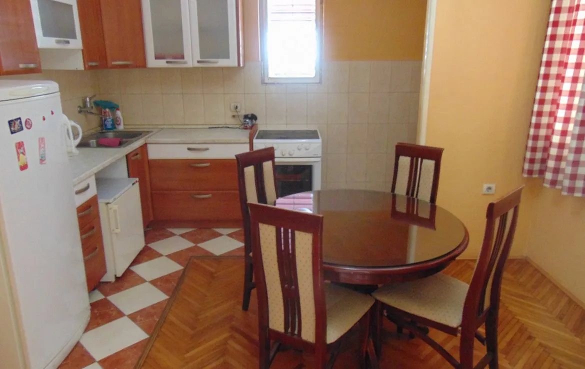 Rent, two bedroom apartment, 80m², Stari Aerodrom, Podgorica