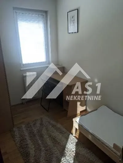 Izdavanje, trosoban stan, 47m², Bulevar Oslobodjenja, Novi Sad Sve Podlokacije