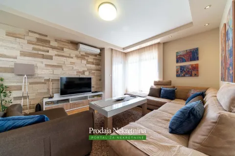 Rent, two bedroom apartment, 130m², Centar, Bar - image 16
