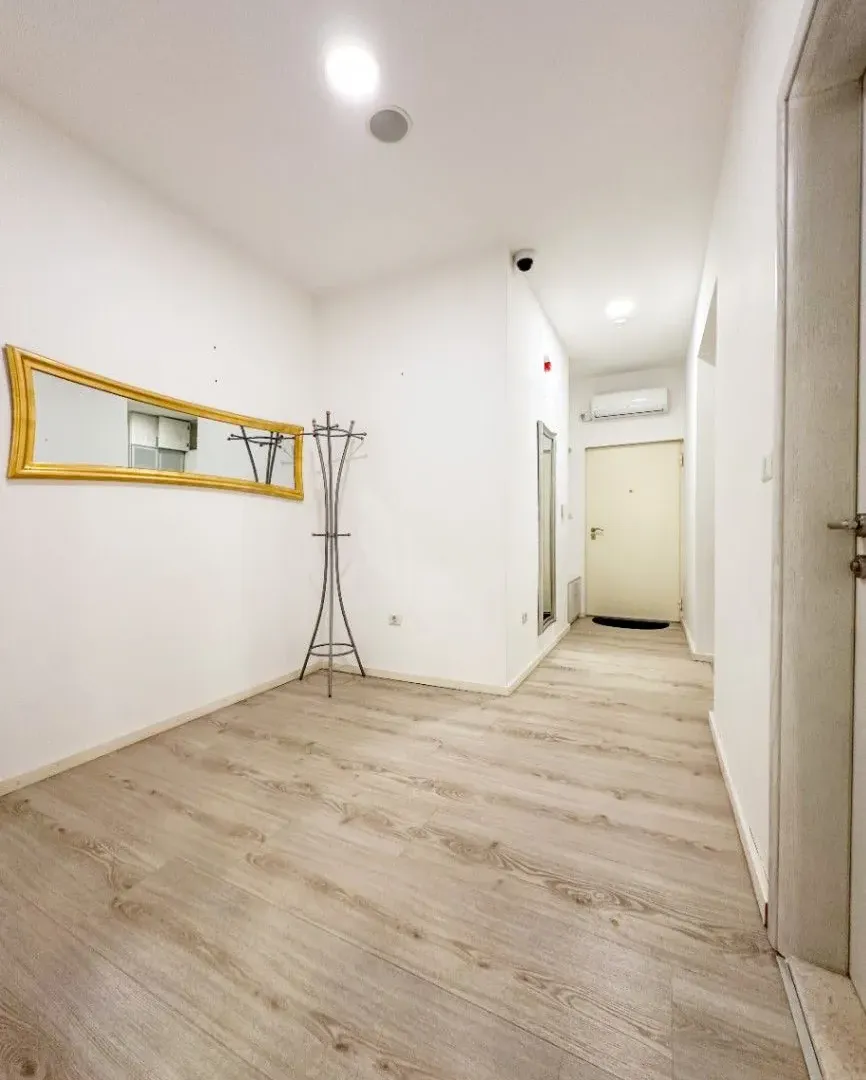 Rent, office space, 70m², Centar, Podgorica