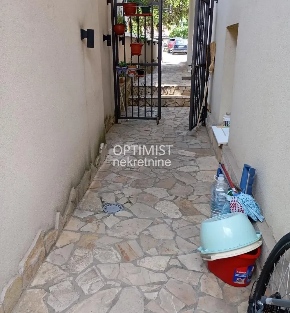 Prodaja, jednosoban stan, 35m², Karaburma, Palilula Sve Podlokacije