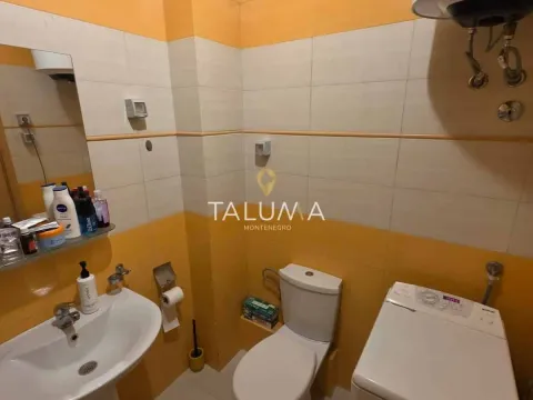 Prodaja, dvosoban stan, 64m², Pobrežje, Podgorica - image 4