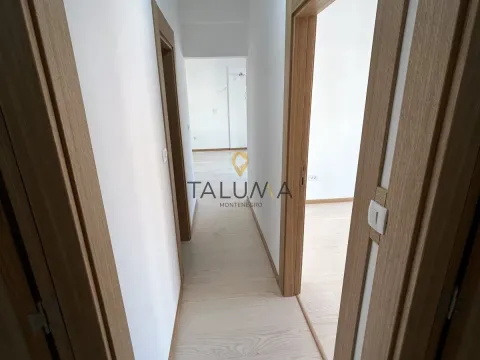 Prodaja, trosoban stan, 80m², Centar, Budva - image 5