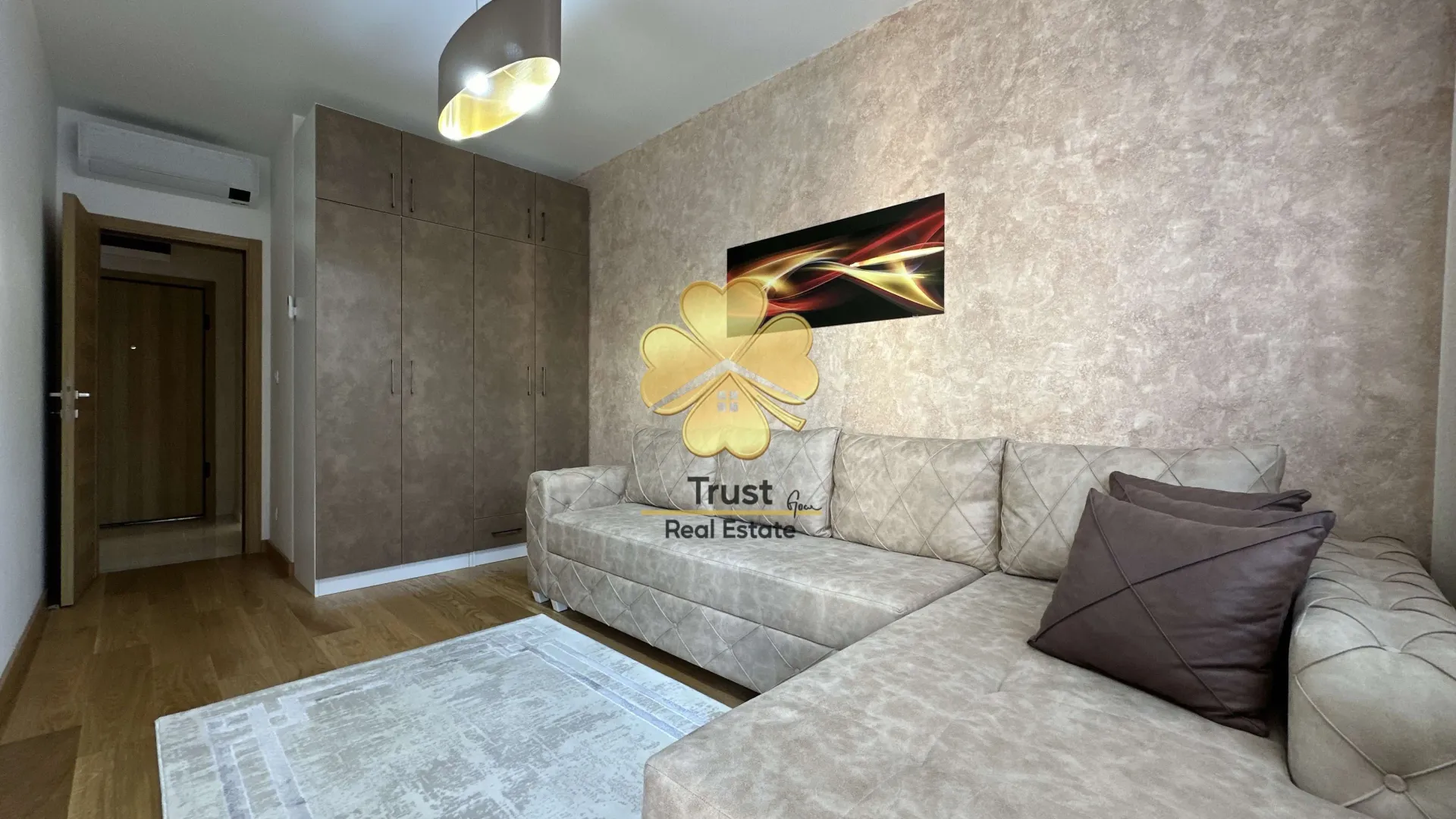 Izdavanje, dvosoban stan, 71m², New City, Podgorica