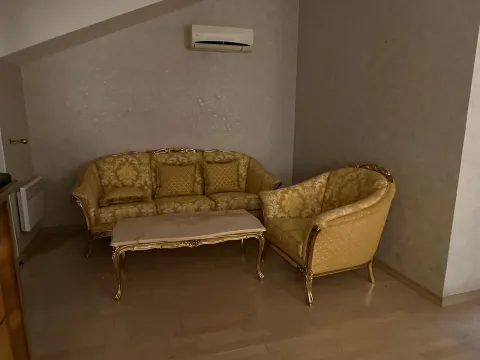 Izdavanje, kuća, 176m², Lastva Grbaljska, Kotor - image 11