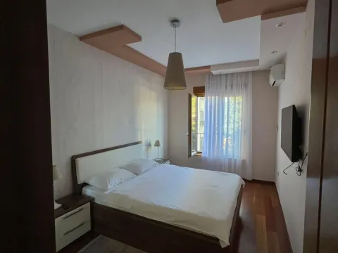 Rent, two bedroom apartment, 75m², Centar, Podgorica - image 5